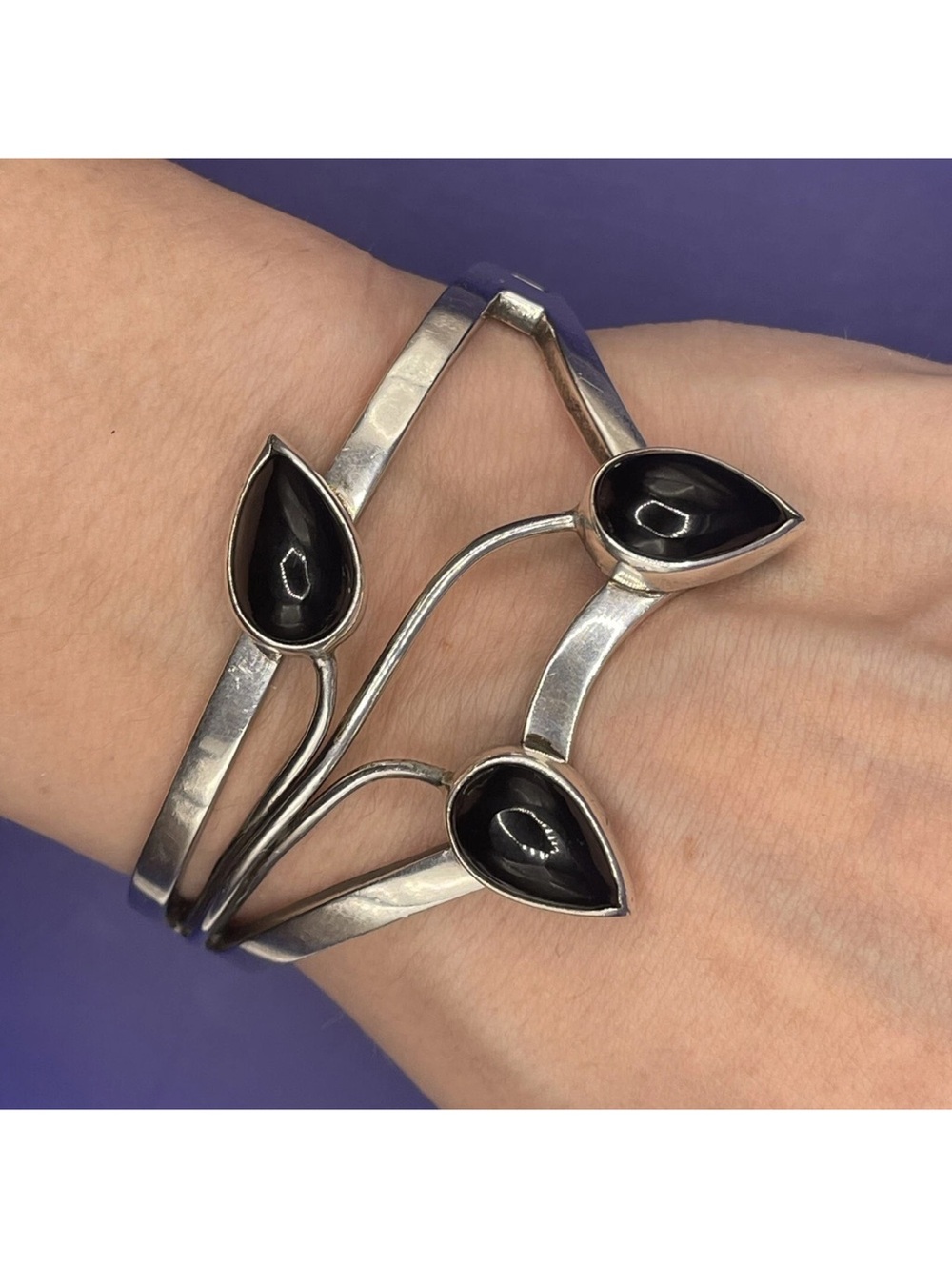 Vintage Onyx Tear Drop Bangle Mexico